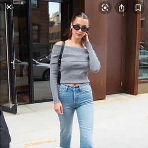 Aritzia Wilfred Croquis Cold Shoulder Sweater